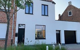Ferias - Cosy House